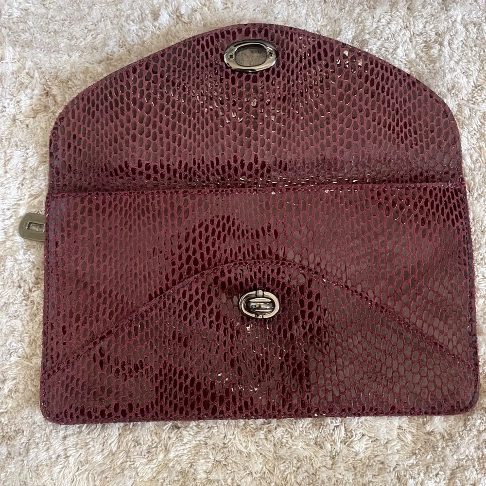 Sorial New York Burgundy Clutch NEW WITH TAGS - Picture 2 of 7